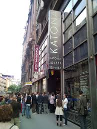 Budapesti-Katona-Jozsef-Szinhaz-outside.jpg